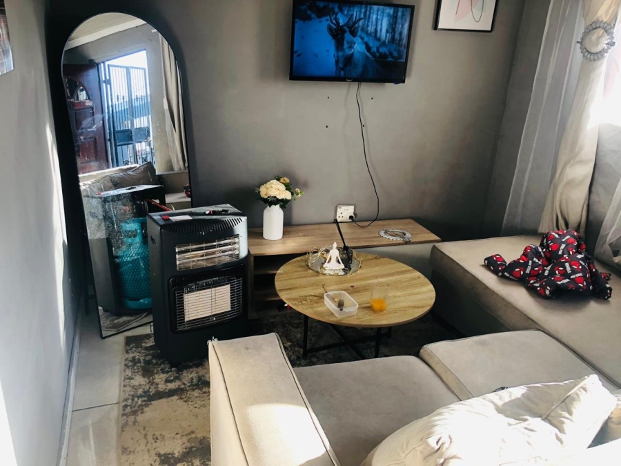 8 Bedroom Property for Sale in Harare Western Cape